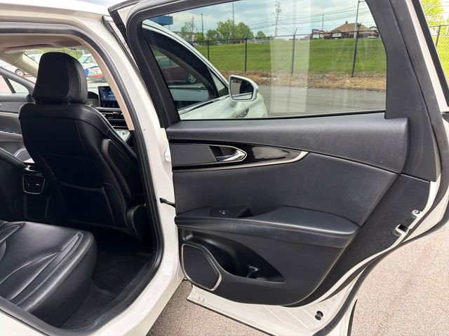 Used 2022 Lincoln Nautilus AWD image 22
