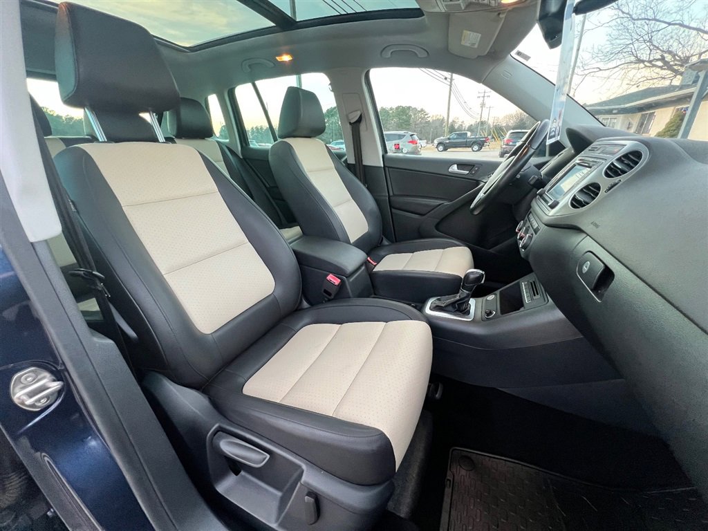 Used 2016 Volkswagen Tiguan SE image 19