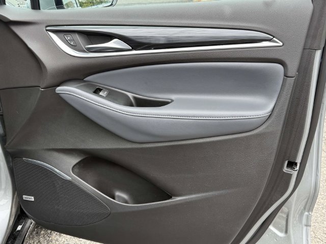 Used 2023 Buick Enclave Premium w/ Experience Buick Package FWD image 7