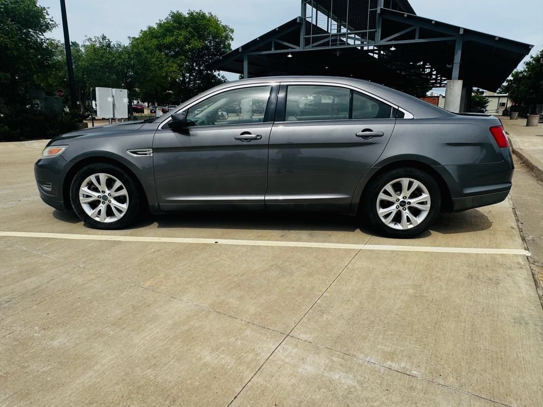 Used 2011 Ford Taurus SEL w/ 201A Rapid Spec Order Code FWD image 5