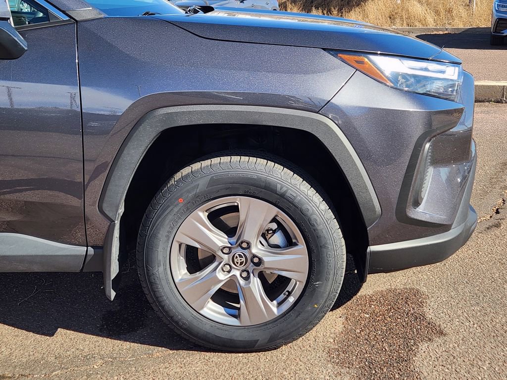 Used 2024 Toyota RAV4 XLE image 29