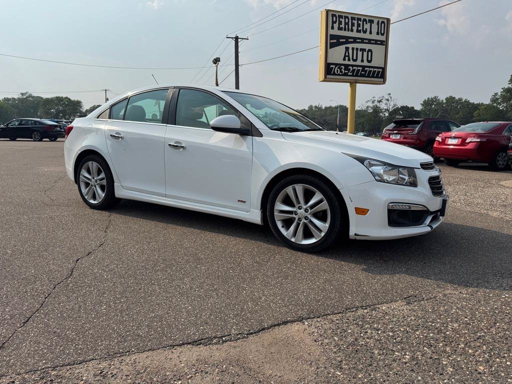 Used 2015 Chevrolet Cruze LTZ w/ Sun, Sound and Sport Package FWD image 2