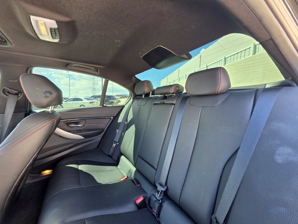 Used 2016 BMW 328i Sedan RWD image 18