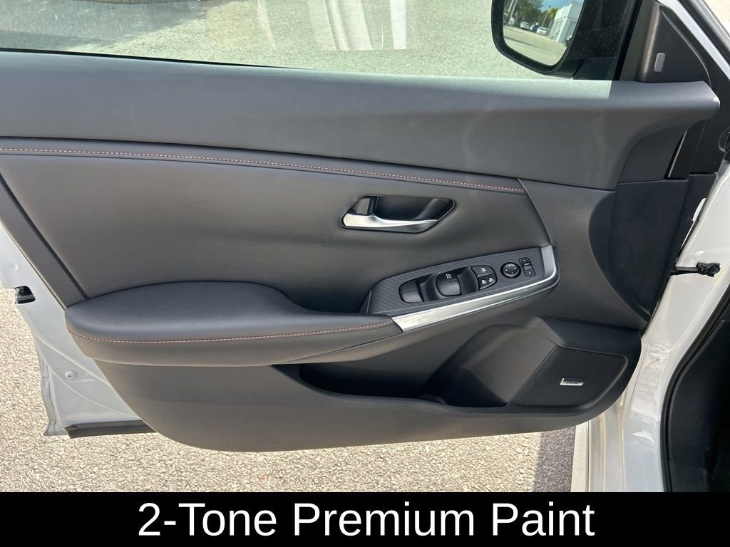 Used 2021 Nissan Sentra SR w/ SR Premium Package image 17