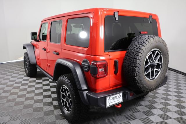 Used 2025 Jeep Wrangler Unlimited Rubicon w/ Convenience Group image 6