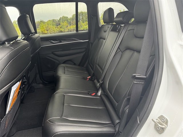 Certified 2024 Jeep Grand Cherokee Limited image 21