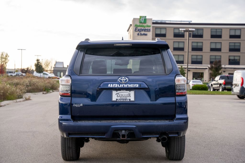 Used 2022 Toyota 4Runner TRD Sport image 6
