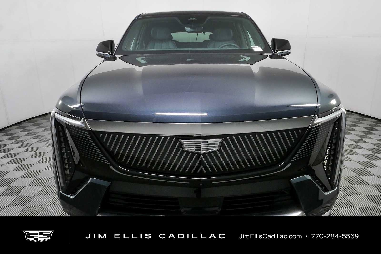 Certified 2025 Cadillac Escalade IQ Luxury 2 w/ LPO, Premium Carpet Package AWD/4WD image 37