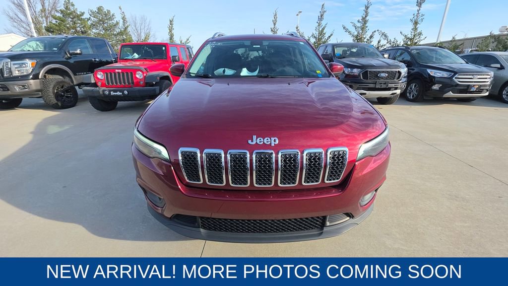 Used 2019 Jeep Cherokee Latitude w/ Popular Appearance Group image 8