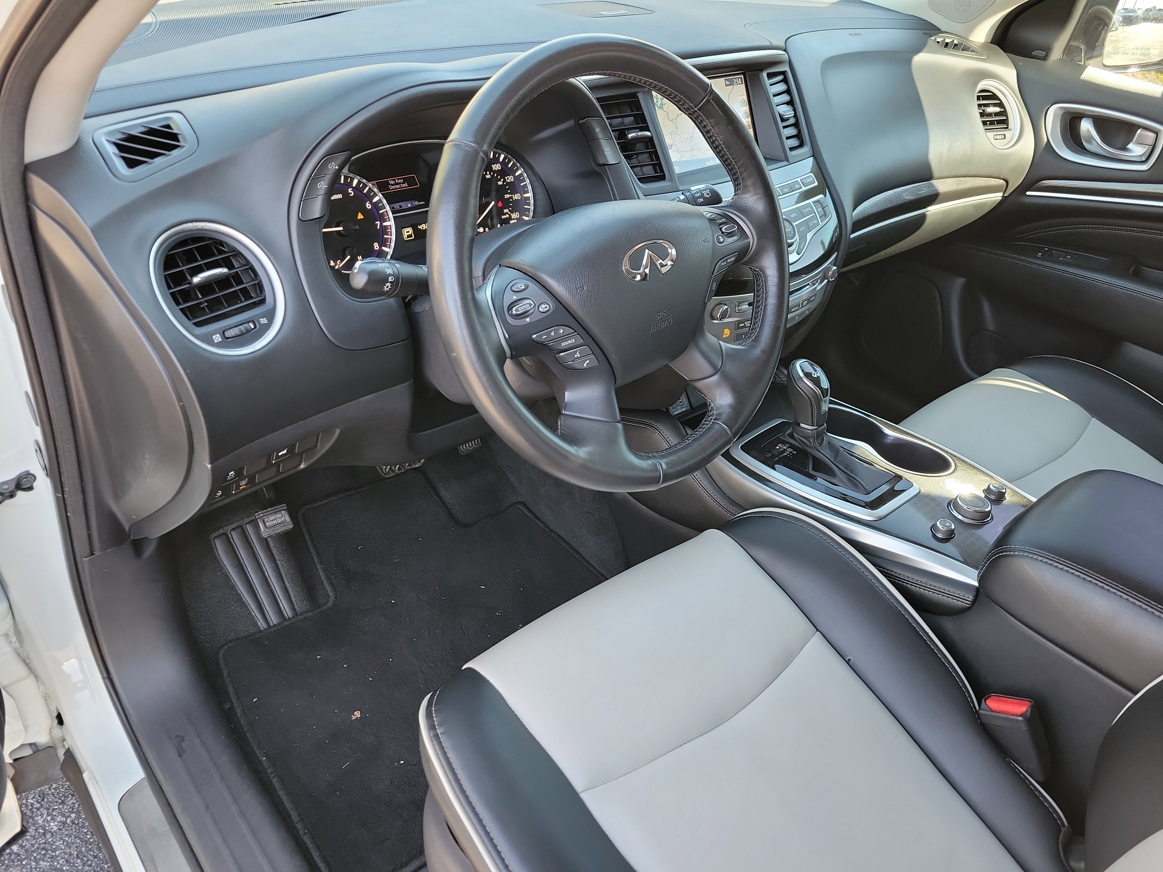 Used 2020 INFINITI QX60 Signature Edition image 3