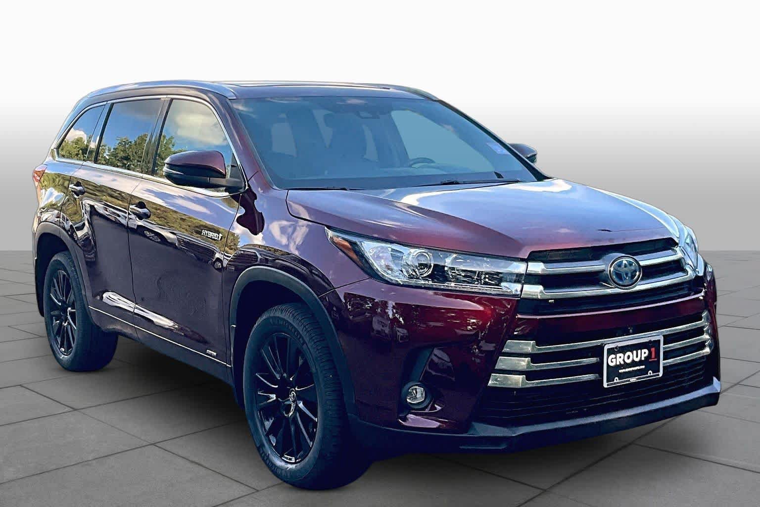 Used 2019 Toyota Highlander Limited Platinum AWD/4WD image 3