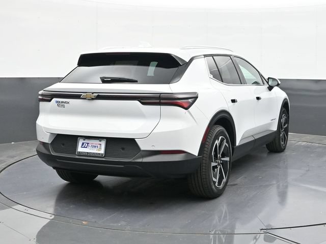 New 2026 Chevrolet Equinox EV LT FWD image 9