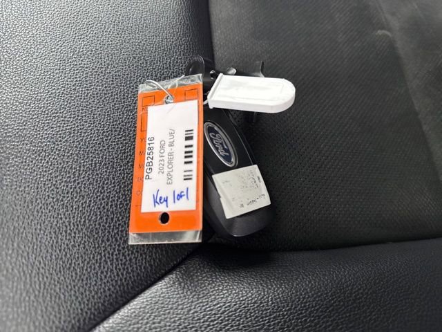 Used 2023 Ford Explorer ST-Line w/ Class IV Trailer Tow Package image 30