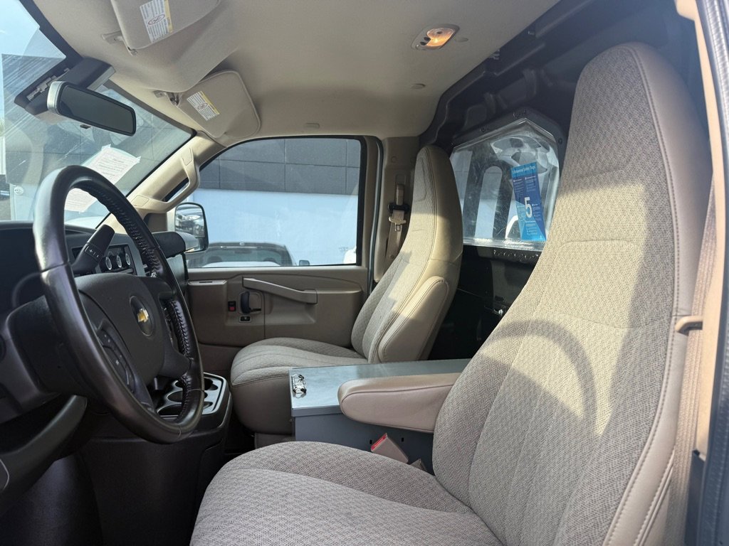 Used 2021 Chevrolet Express 2500 w/ Driver Convenience Package image 24