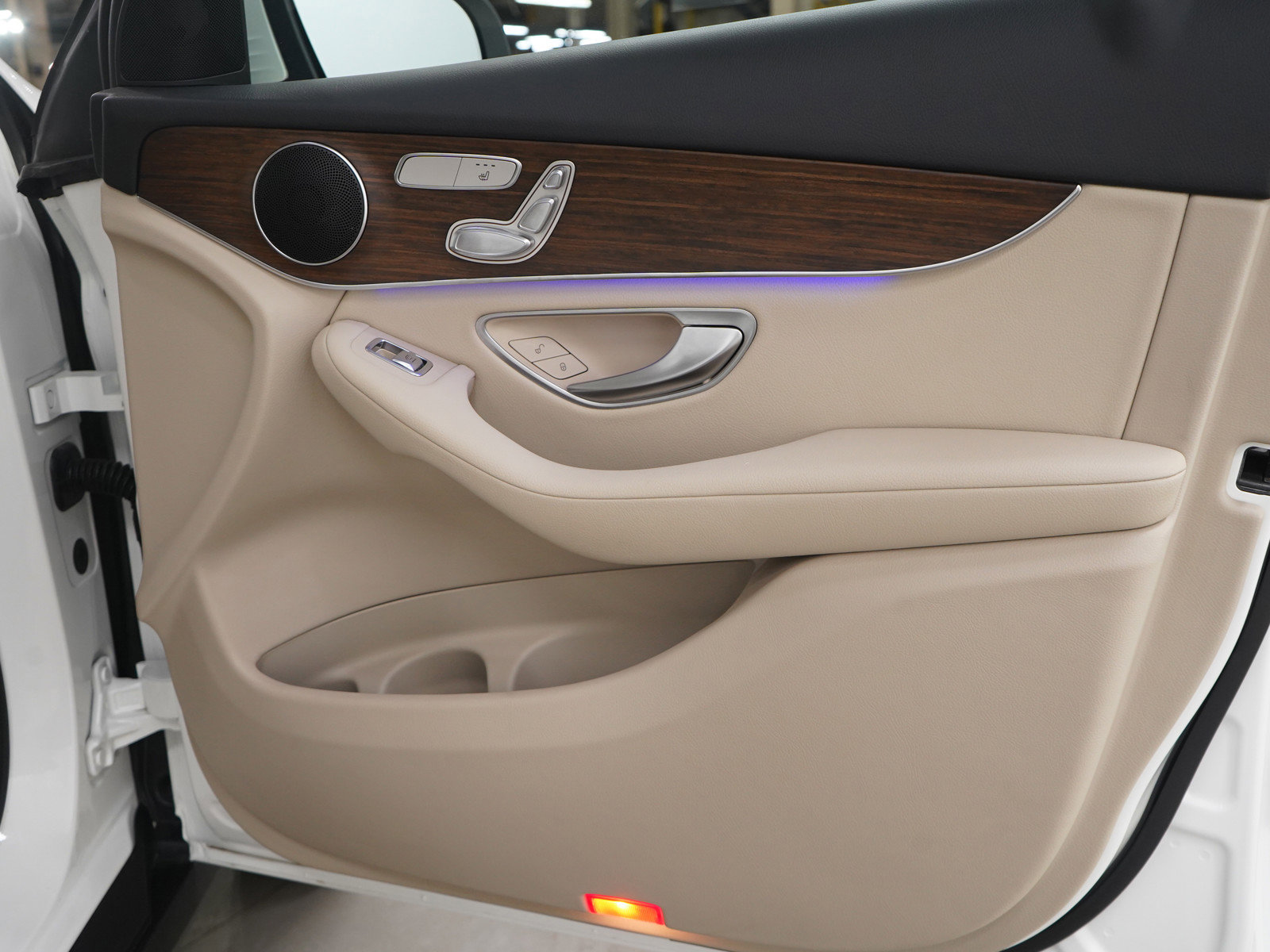 Used 2022 Mercedes-Benz GLC 300 4MATIC image 9