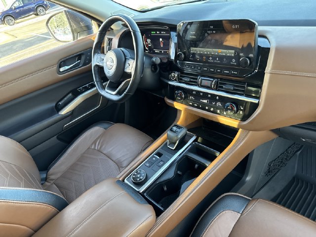 Used 2023 Nissan Pathfinder Platinum AWD/4WD image 25