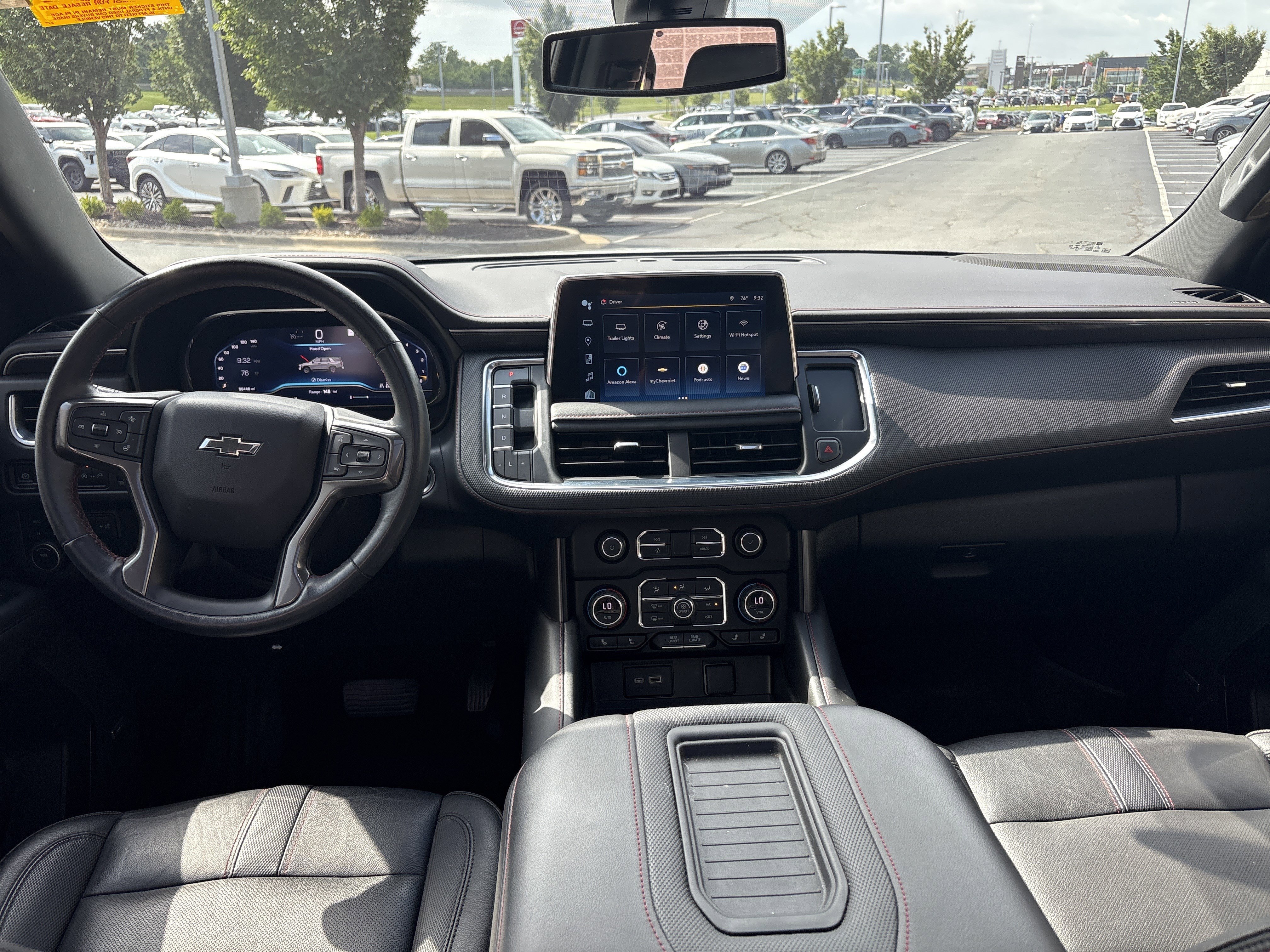 Used 2022 Chevrolet Tahoe RST w/ Luxury Package AWD/4WD image 29