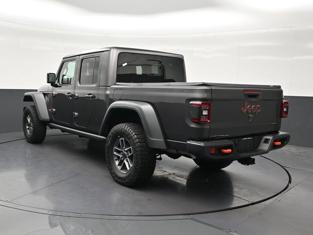 Used 2025 Jeep Gladiator Mojave w/ Convenience Group AWD/4WD image 3