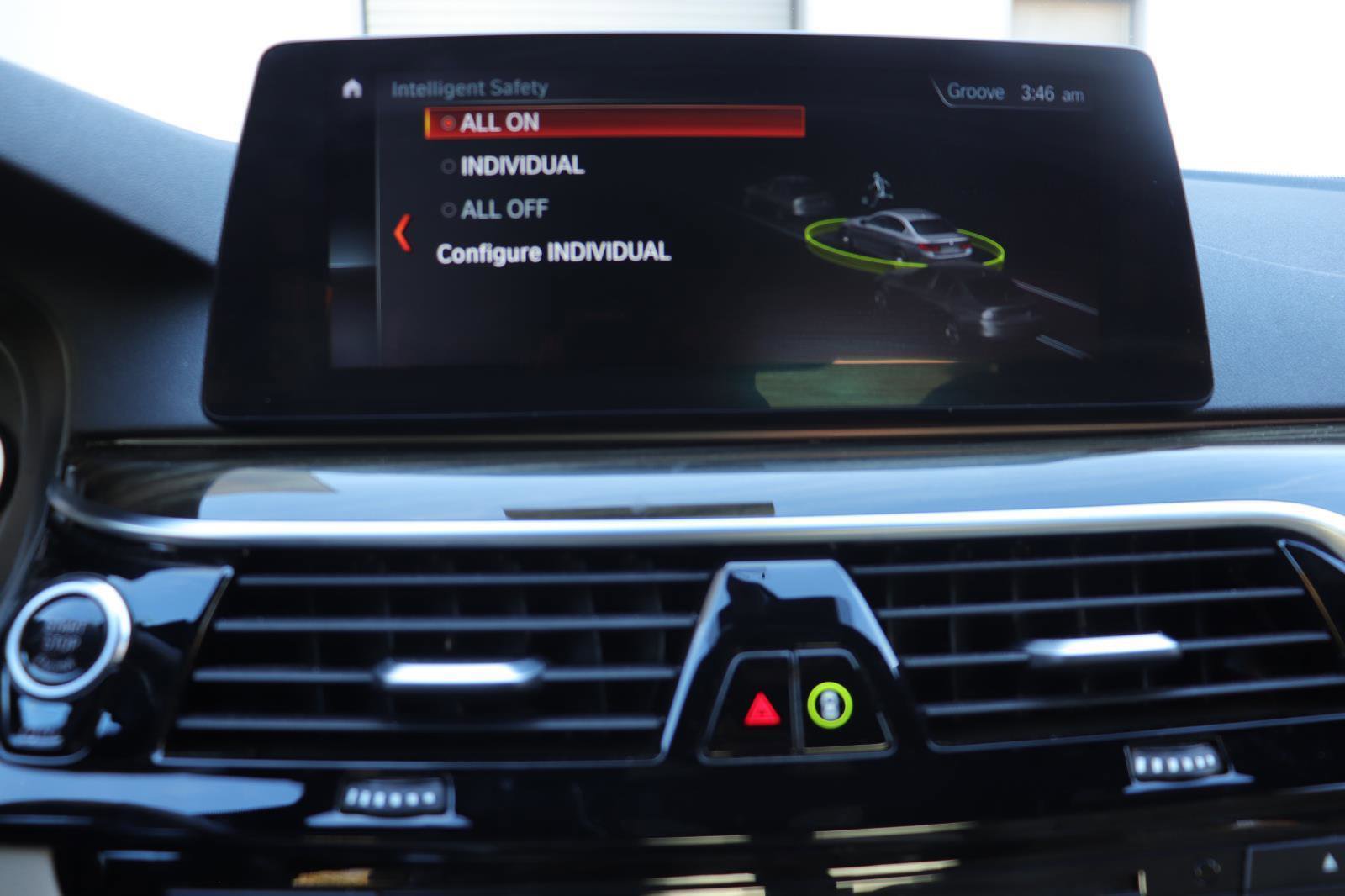 Used 2018 BMW 530i w/ Premium Package image 30