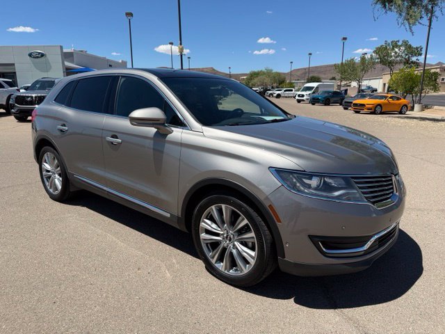 Used 2017 Lincoln MKX Reserve AWD/4WD image 3