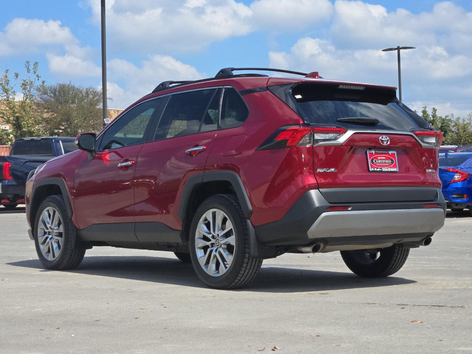 Used 2024 Toyota RAV4 Limited FWD image 3