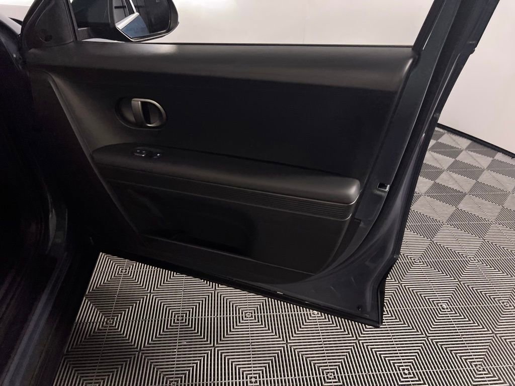 Used 2025 Hyundai Ioniq 5 SEL image 33