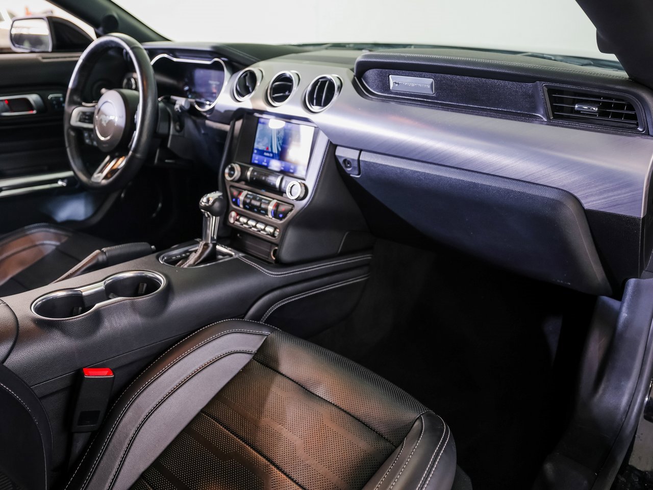 Used 2022 Ford Mustang GT Premium w/ Equipment Group 401A image 26