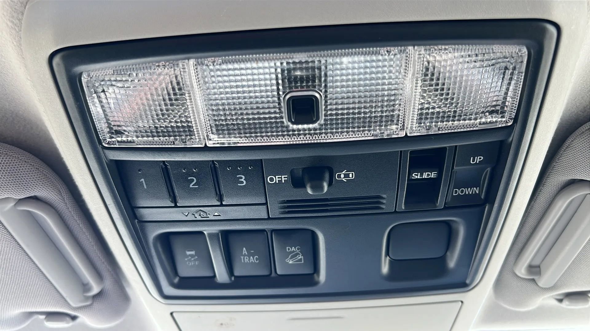 Used 2015 Toyota 4Runner SR5 Premium AWD/4WD image 28