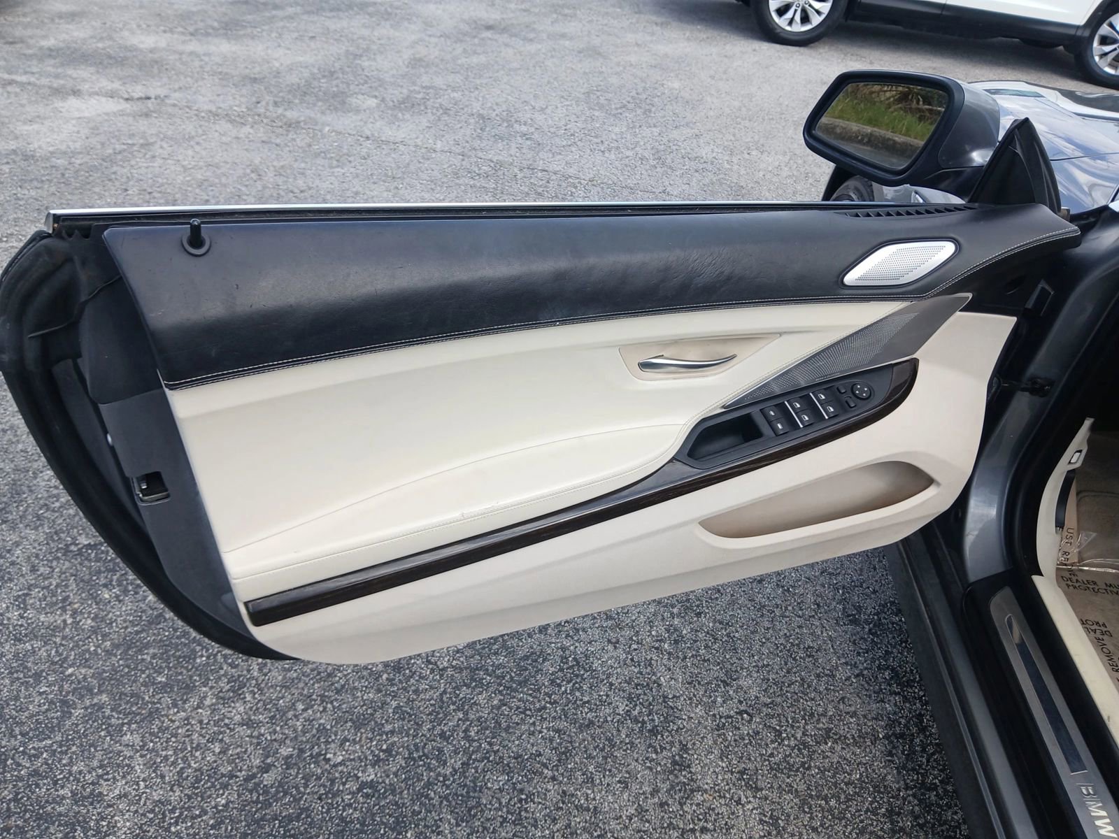 Used 2012 BMW 650i Convertible image 10