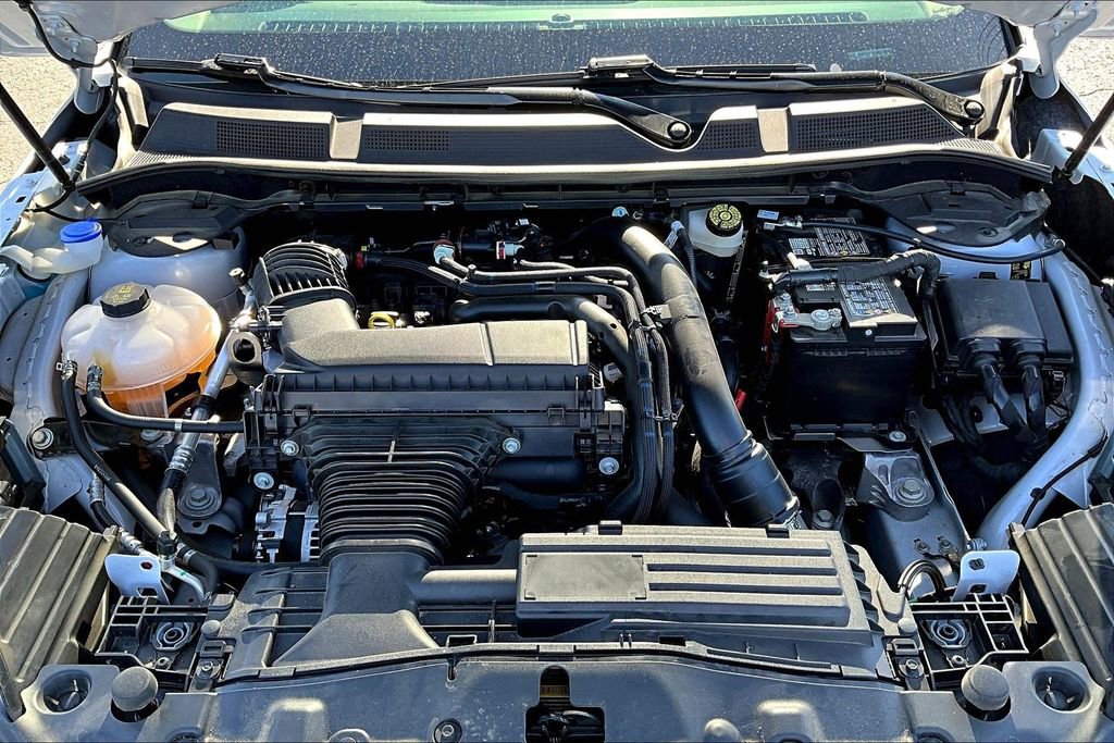 Used 2025 Lincoln Corsair Premiere image 32