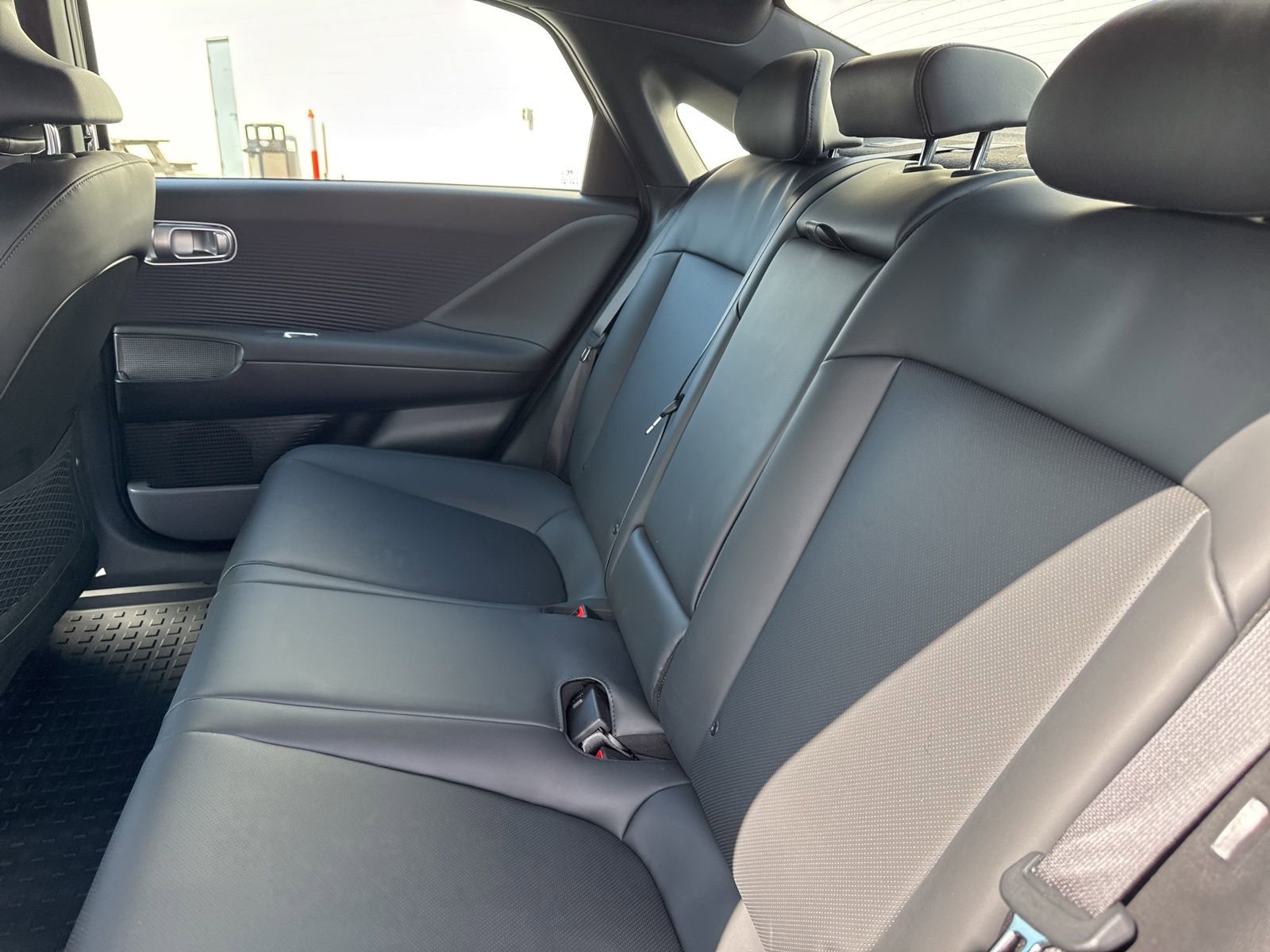 Used 2025 Hyundai Ioniq 6 SEL AWD/4WD image 14