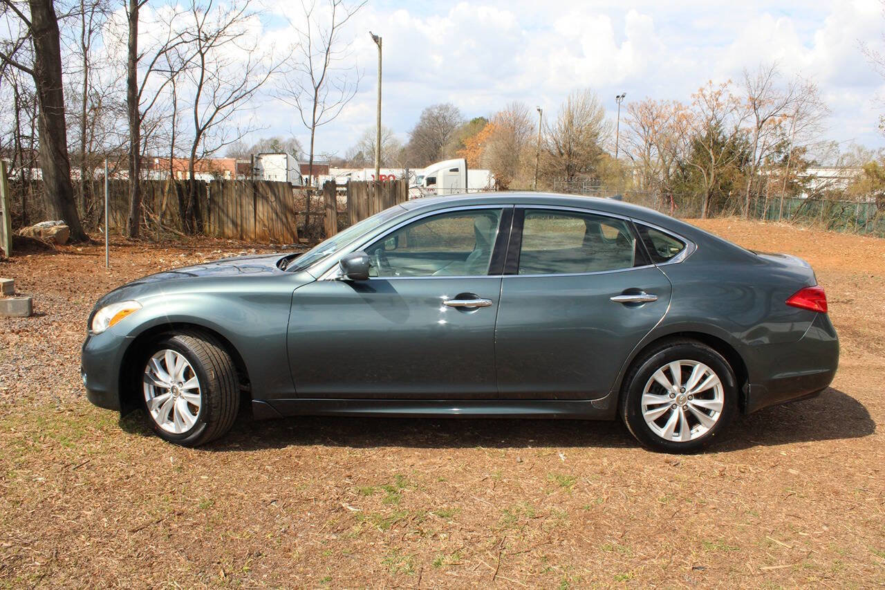 Used 2011 INFINITI M37 x w/ Deluxe Touring Pkg image 12