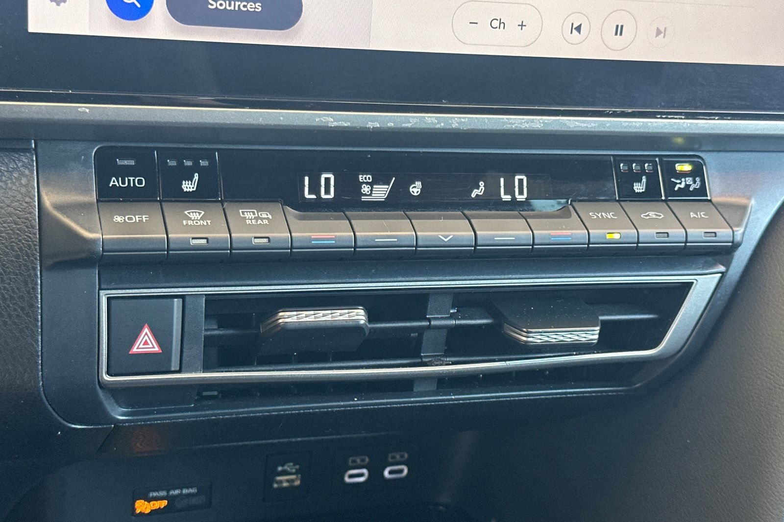 Certified 2025 Toyota Camry XSE FWD image 23