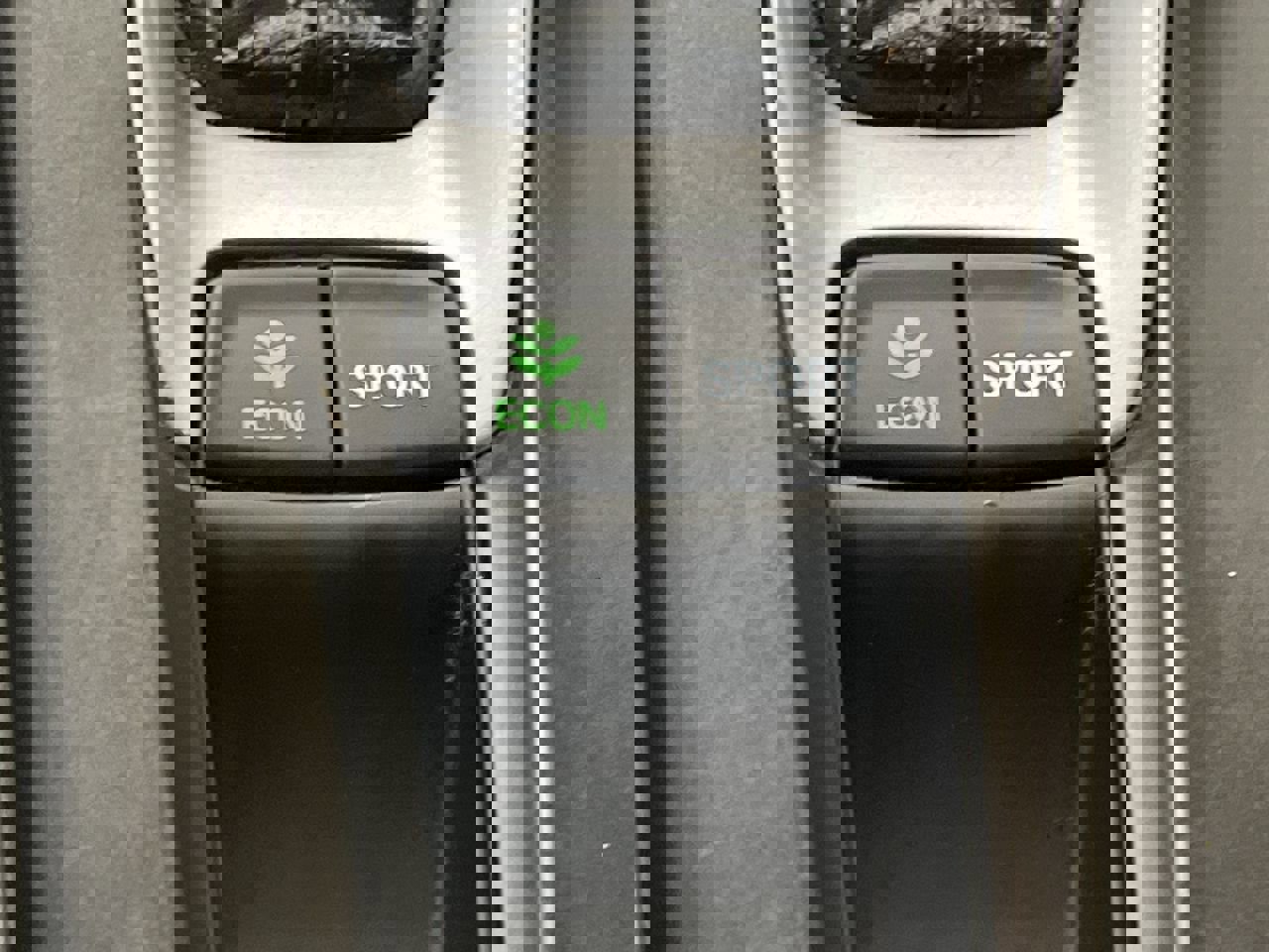 Used 2018 Honda Accord Touring image 17