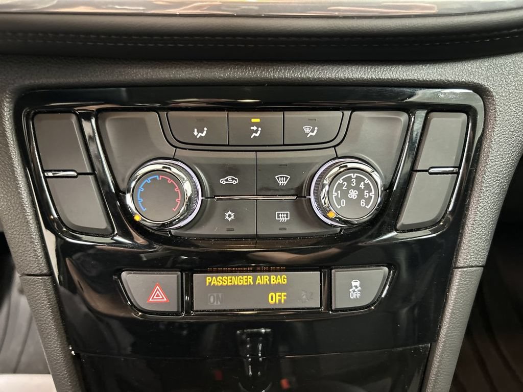 Used 2019 Buick Encore Preferred AWD/4WD image 16