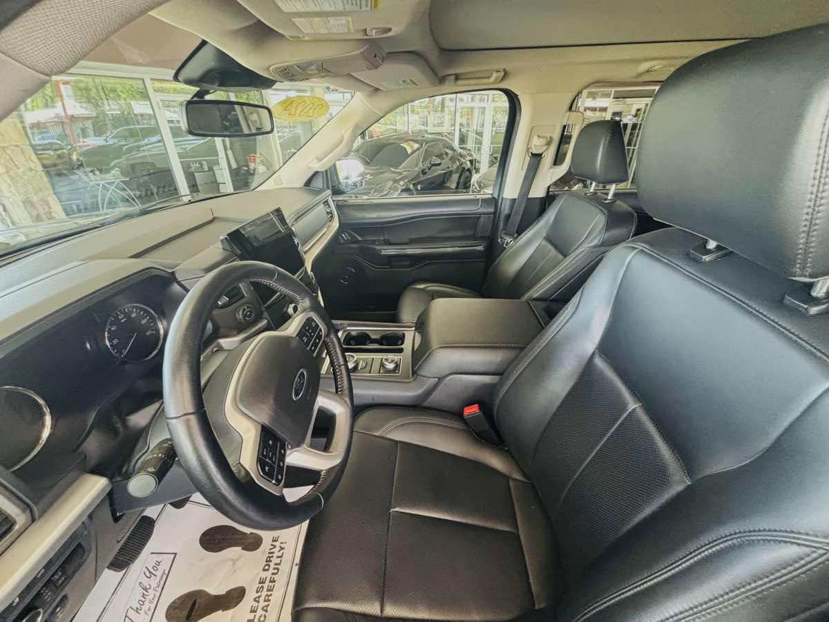Used 2024 Ford Expedition Max XLT AWD/4WD image 26