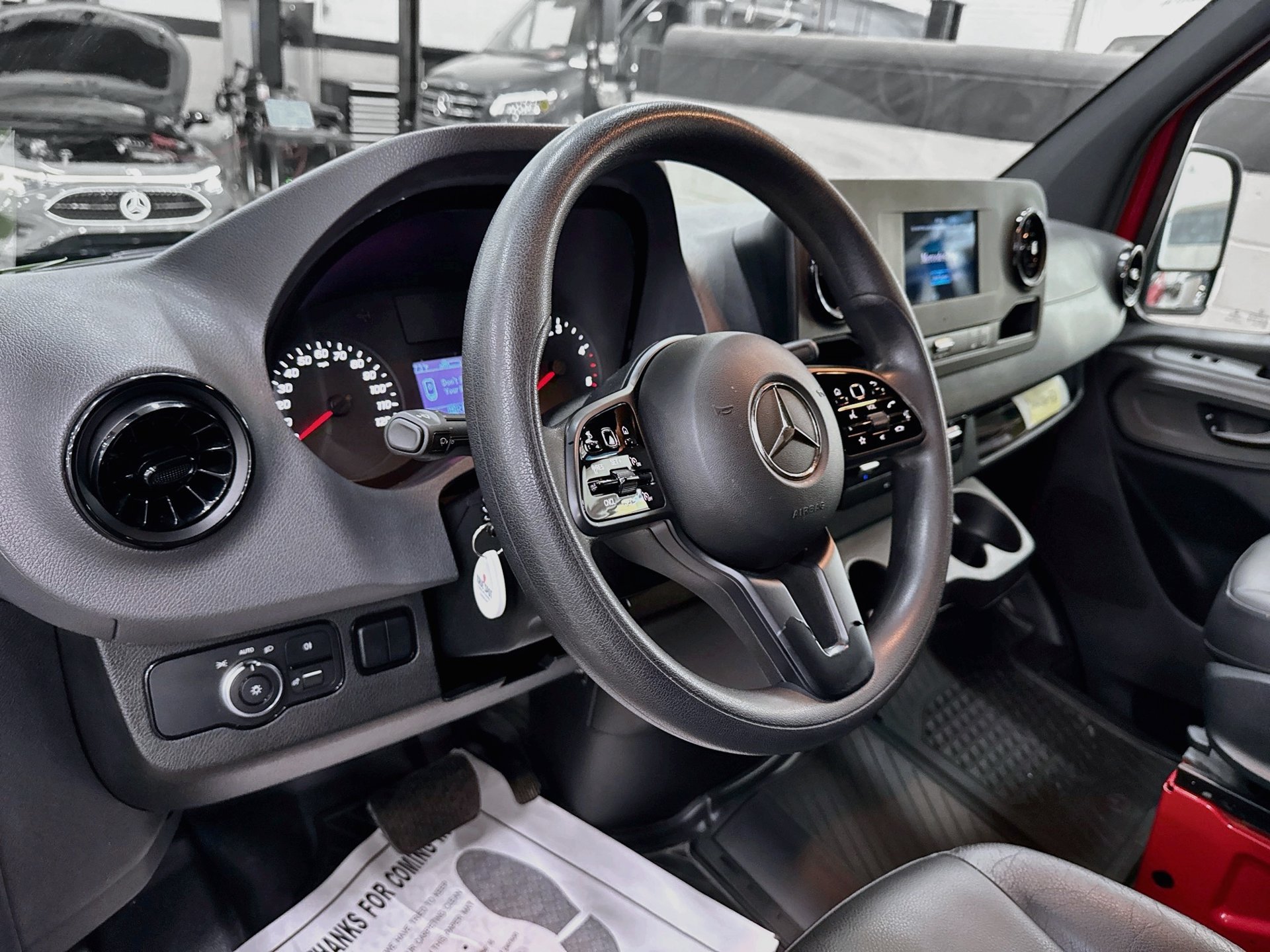 Used 2020 Mercedes-Benz Sprinter 2500 image 10