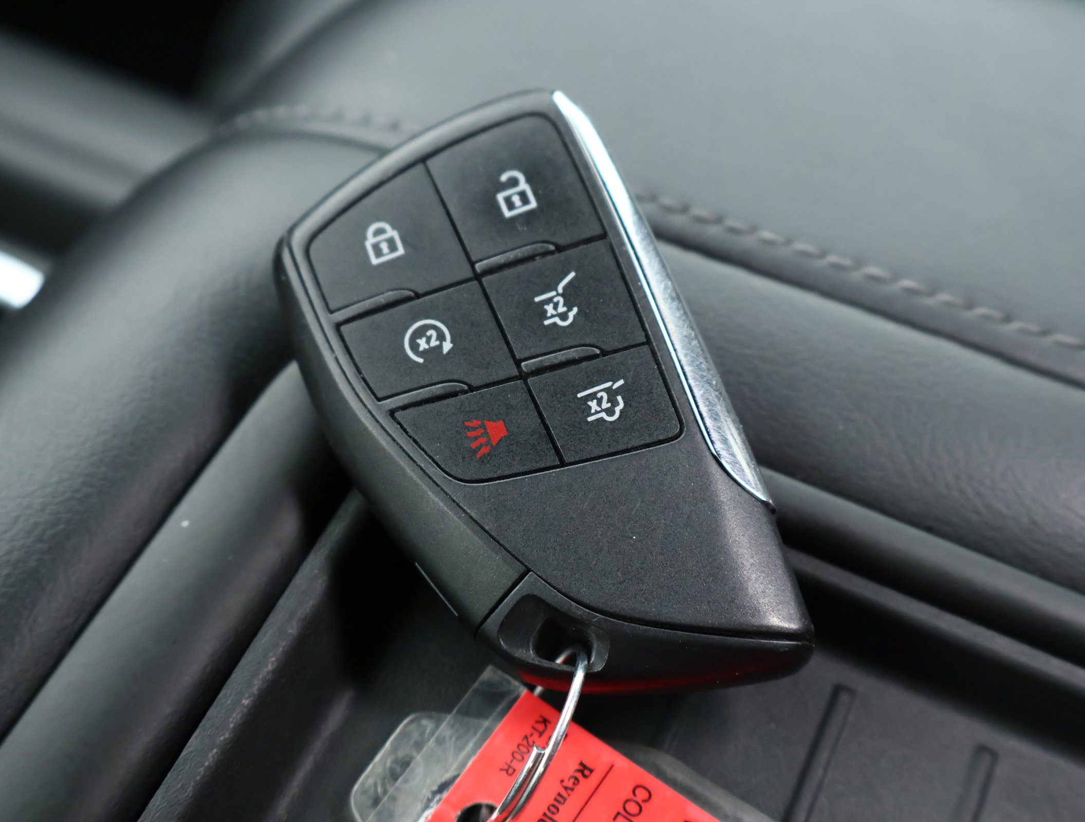 Used 2024 Chevrolet Suburban LT image 27