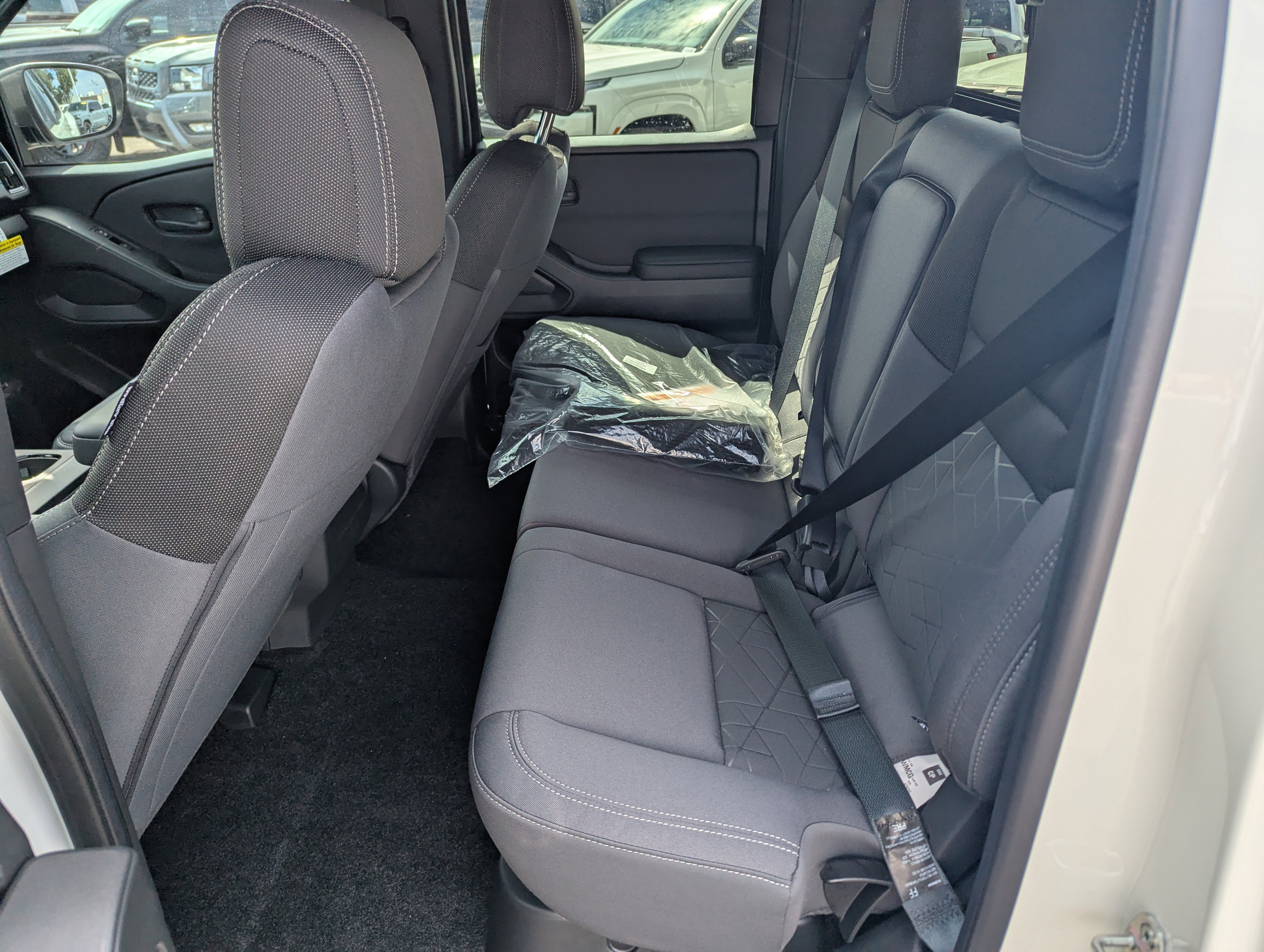 New 2026 Nissan Frontier SV image 9