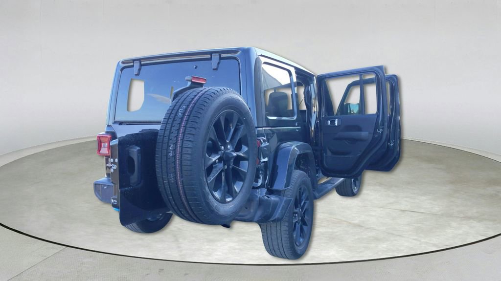 Used 2022 Jeep Wrangler Unlimited Sahara w/ Cold Weather Group image 13