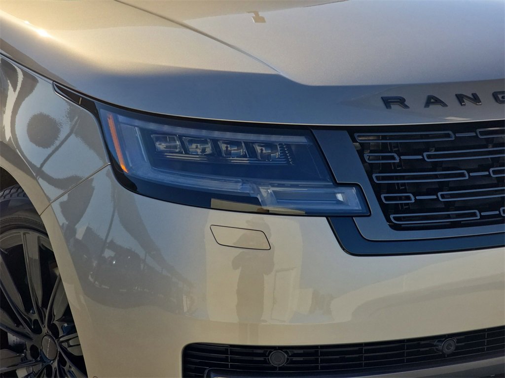 New 2026 Land Rover Range Rover SE image 33