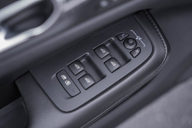 Used 2021 Volvo S60 T5 Momentum w/ Protection Package Premier image 37