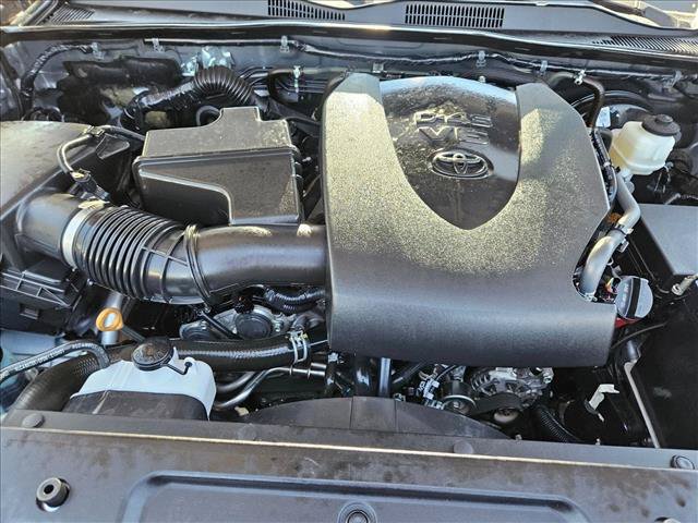 Used 2021 Toyota Tacoma SR5 RWD image 21