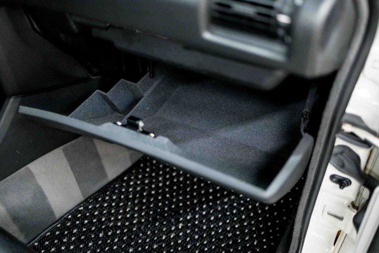 Used 1990 BMW M3 Coupe RWD image 64