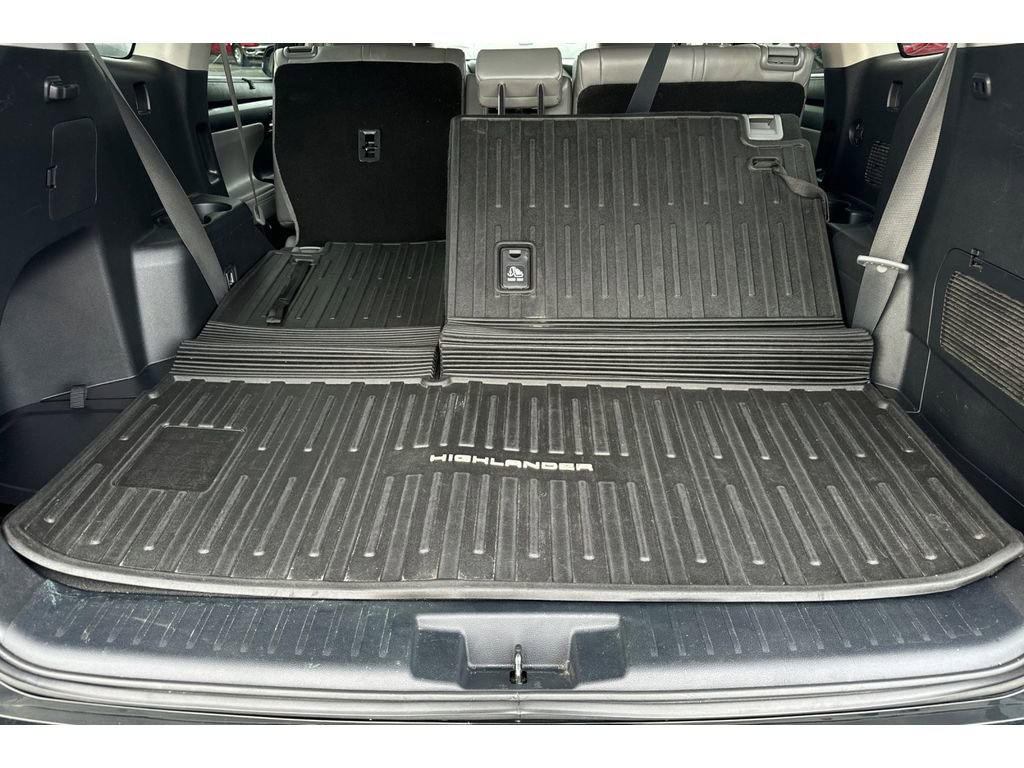 Certified 2022 Toyota Highlander XLE image 18