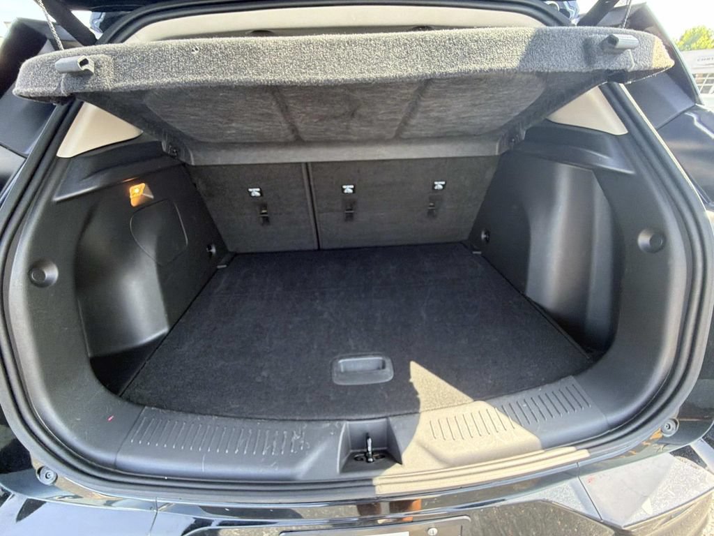 Used 2023 Buick Encore GX Select w/ Sport Touring Package FWD image 14