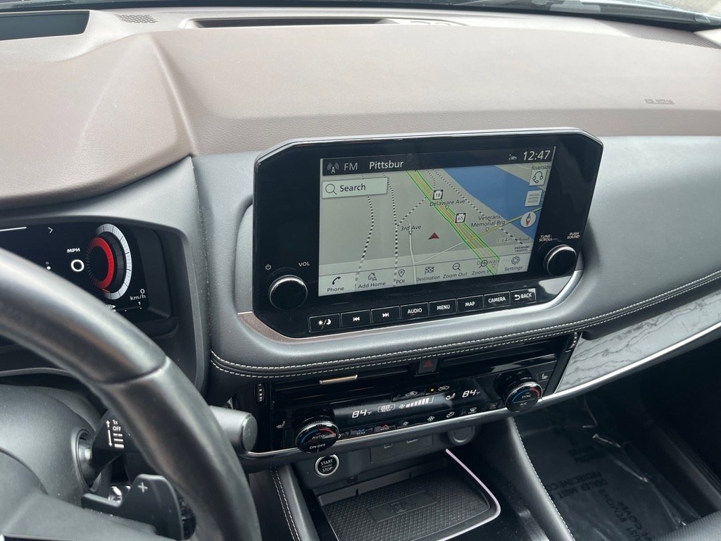 Used 2023 Nissan Rogue Platinum w/ Platinum Premium Package image 12