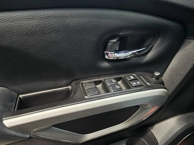Used 2024 Nissan Titan SV w/ SV Convenience Package RWD image 36