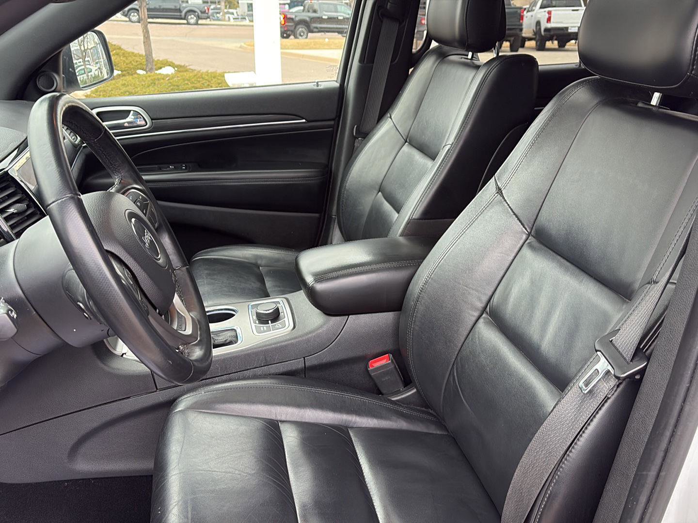 Used 2019 Jeep Grand Cherokee Limited image 10