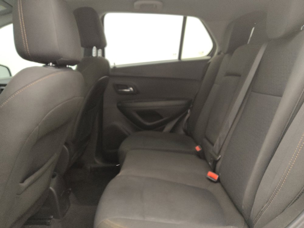 Used 2021 Chevrolet Trax LS w/ Tint and Cruise Package image 18